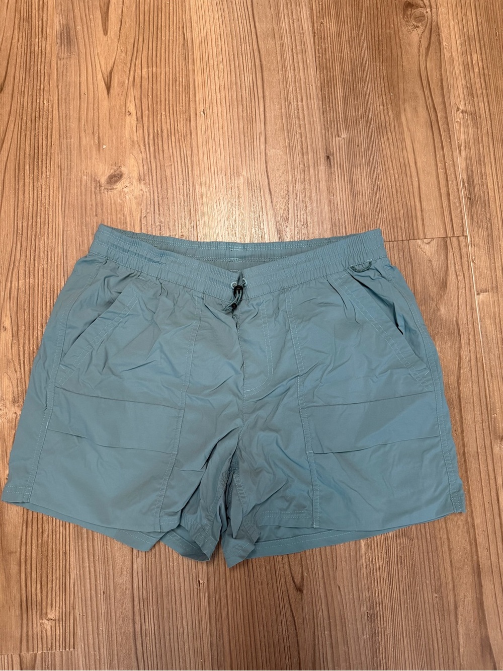 REI pull on cargo hiking shorts
